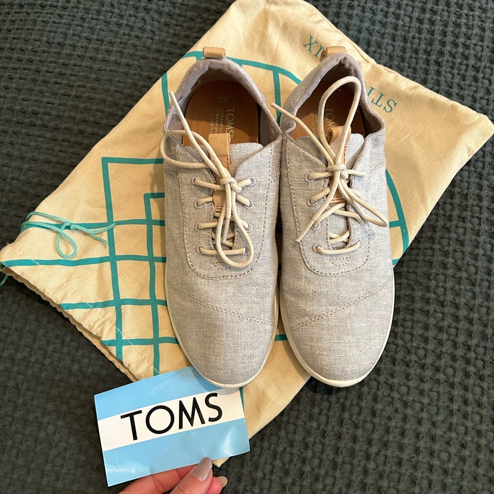 Toms Beige Canvas Sneakers